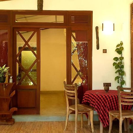Wingate Homestay Елла Екстер'єр фото