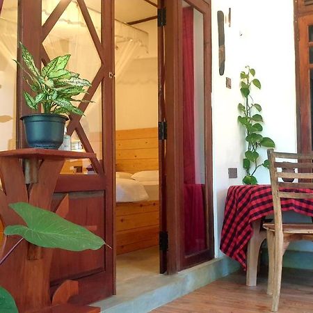 Wingate Homestay Елла Екстер'єр фото