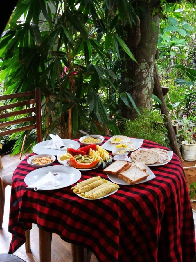 Wingate Homestay Елла Екстер'єр фото